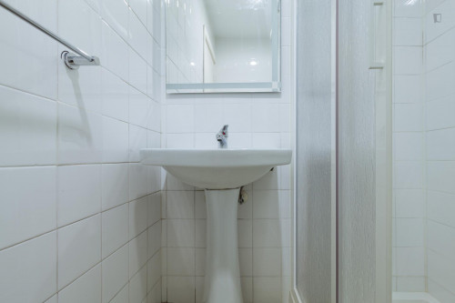 Bright double bedroom near Campus de Fuentenueva UGR - Gallery - 19