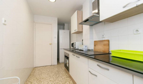 Bright double bedroom near Campus de Fuentenueva UGR - Gallery - 8