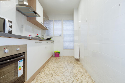 Bright double bedroom near Campus de Fuentenueva UGR - Gallery - 20