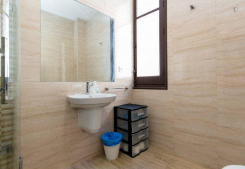 Appealing double bedroom close to Hospital Universitario Virgen de las Nieves - Gallery - 12