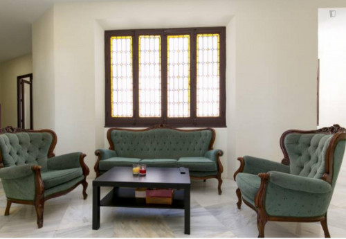 Neat double bedroom near Basílica de San Juan de Dios - Gallery - 21