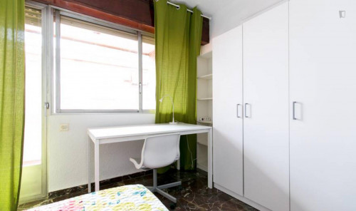 Sunny single bedroom in a flat, near Escuela Tecnica Superior de Arquitectura - Gallery - 3