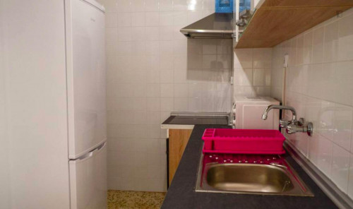 Comfortable double bedroom near Parque García Lorca - Gallery - 11