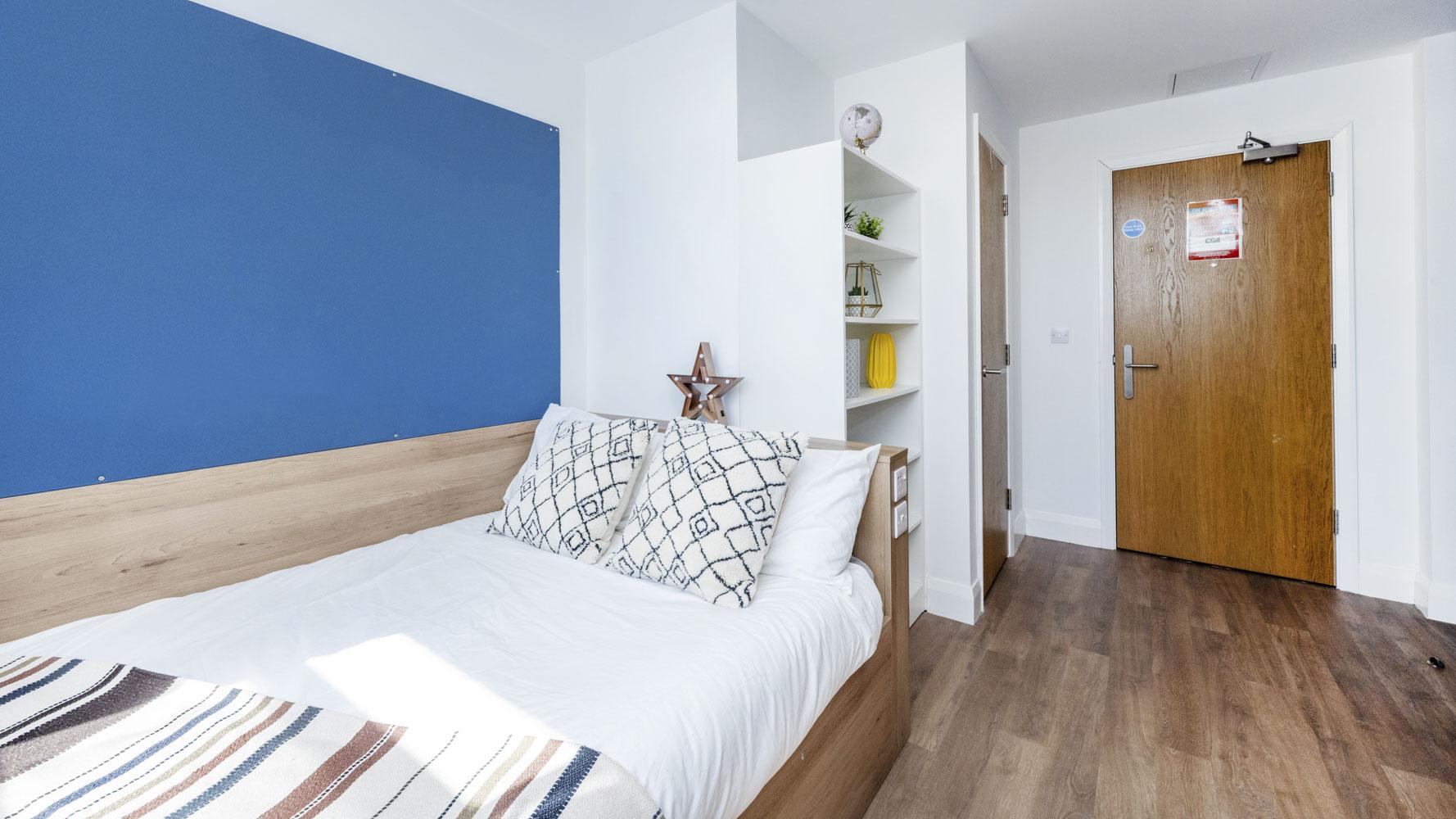  Standard En-Suite  -  St Leonard's House  - Gallery -  6