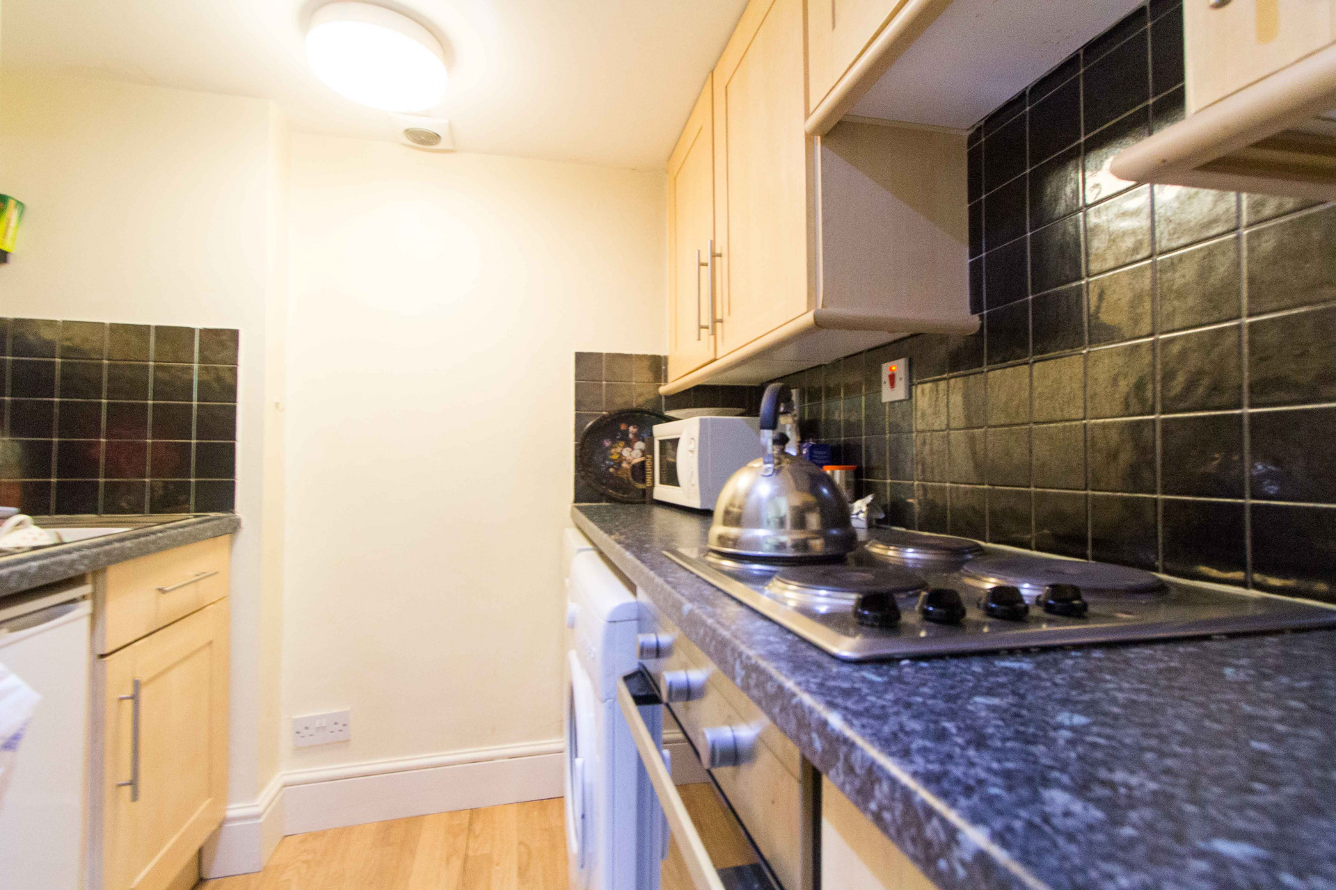 Flat 3, 40 - Rentinc - HYDE TERRACE - LS2 9LN - Gallery - 4