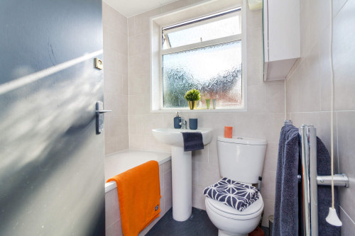 rentinc-st-annes-drive-ls4-2rz-leeds-89352765120251211015658AM