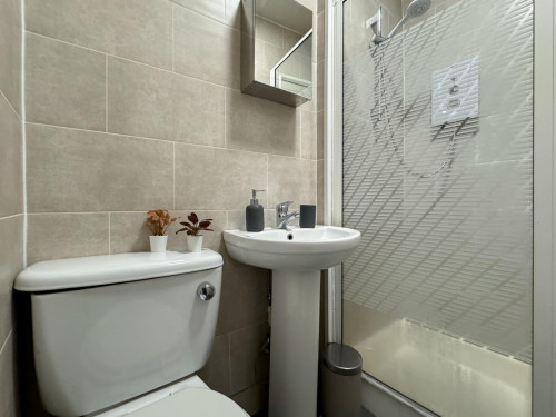 Rentinc - BURLEY ROAD - LS3 1JP - Gallery - 34