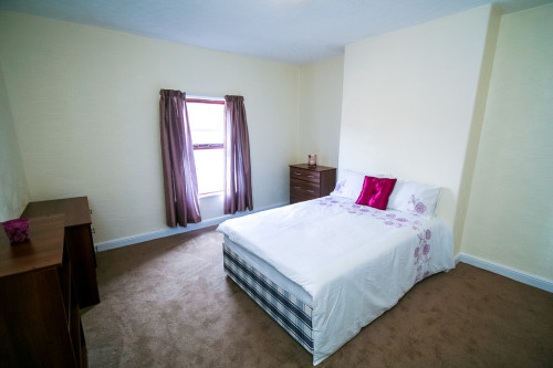 Rentinc - BURLEY ROAD - LS3 1JP - Gallery - 22