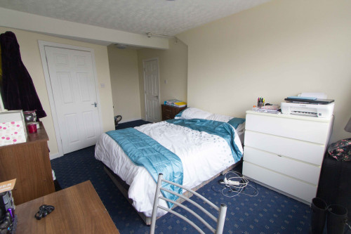 Rentinc - BURLEY ROAD - LS3 1JP - Gallery - 26