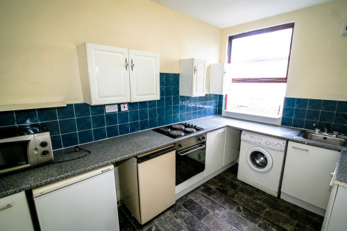 Rentinc - BURLEY ROAD - LS3 1JP - Gallery - 16