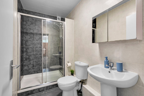 rentinc-royal-park-avenue-ls6-1ez-leeds-176972102620231005055634AM
