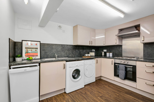 rentinc-royal-park-avenue-ls6-1ez-leeds-202684494220231005055634AM