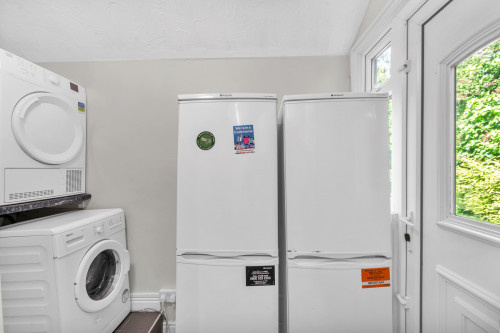 rentinc-headingley-crescent-ls6-3eh-leeds-11125362720230905072400AM