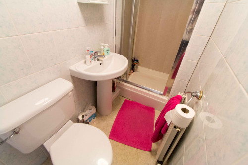 rentinc-headingley-crescent-ls6-3eh-leeds-21857638620230627122118AM