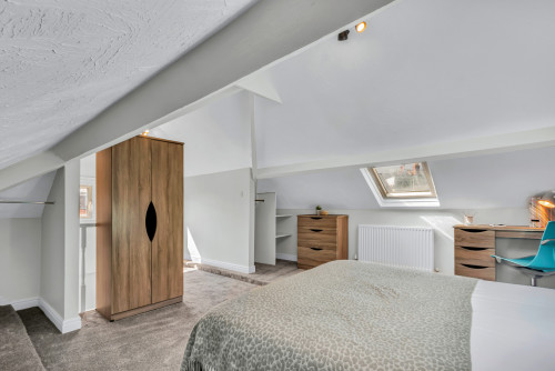 rentinc-headingley-crescent-ls6-3eh-leeds-71485777320230905072403AM