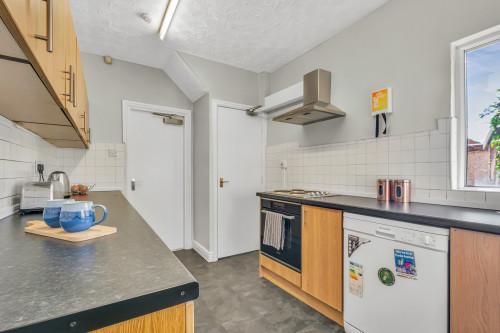 rentinc-headingley-crescent-ls6-3eh-leeds-76736589520230905072359AM