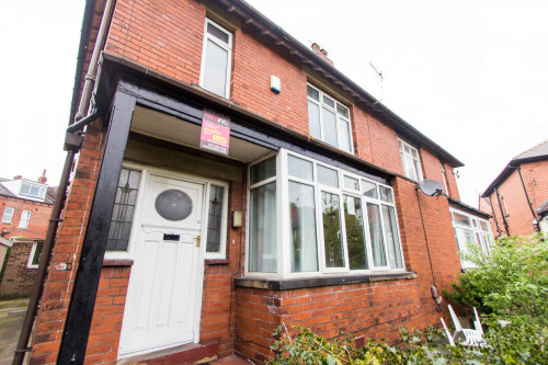 Rentinc - HEADINGLEY CRESCENT - LS6 3EH
