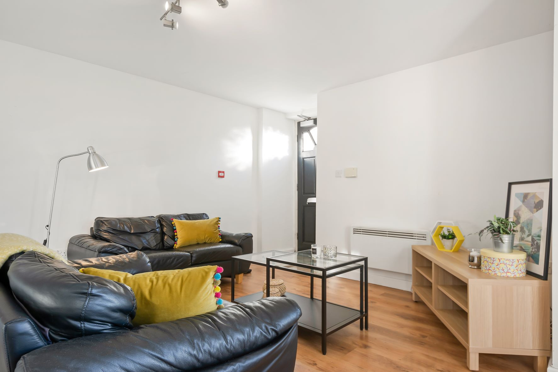  Flat 8, V3  -  Rentinc - VICTORIA TERRACE - LS3 1BX  - Gallery -  6