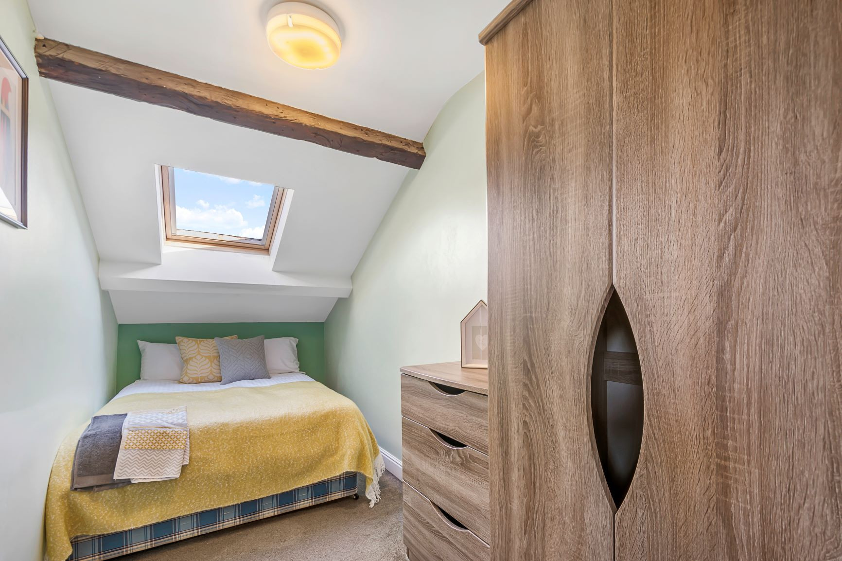  Flat 11, 2  -  Rentinc - VICTORIA TERRACE - LS3 1BX  - Gallery -  10