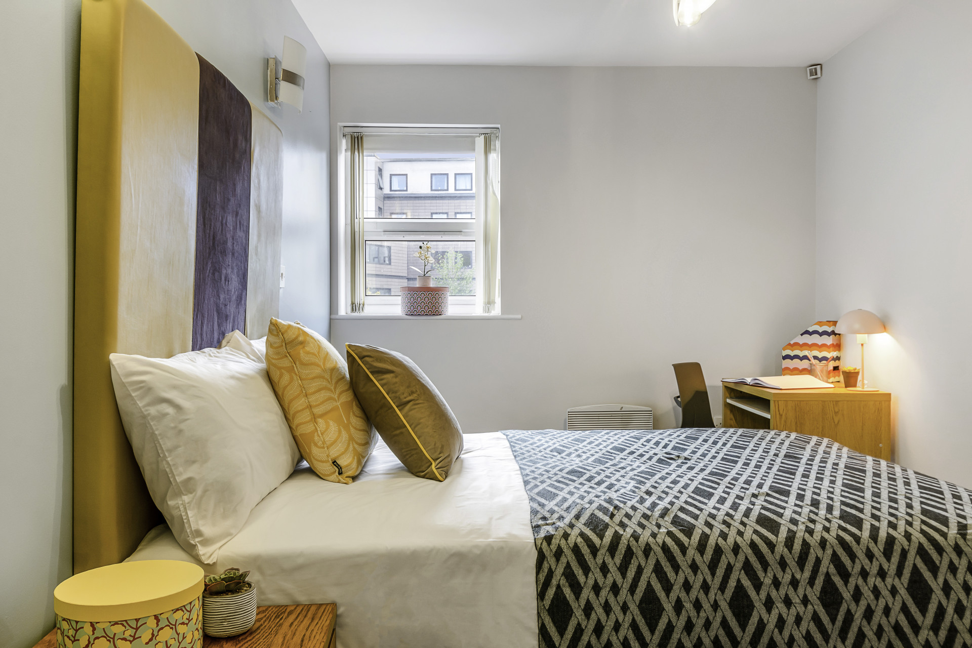  Flat 2, V3  -  Rentinc - VICTORIA TERRACE - LS3 1BX  - Gallery -  13