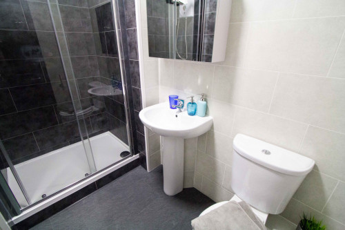 rentinc-hyde-park-terrace-ls6-1bj-leeds-111809262220231005055840AM