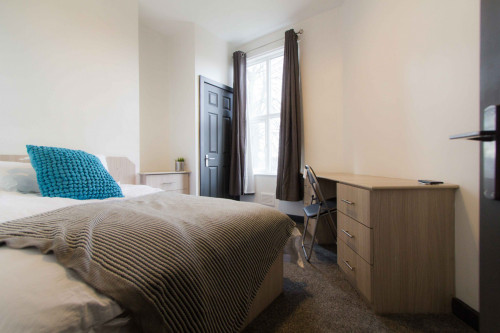 rentinc-hyde-park-terrace-ls6-1bj-leeds-1376210720231005055839AM