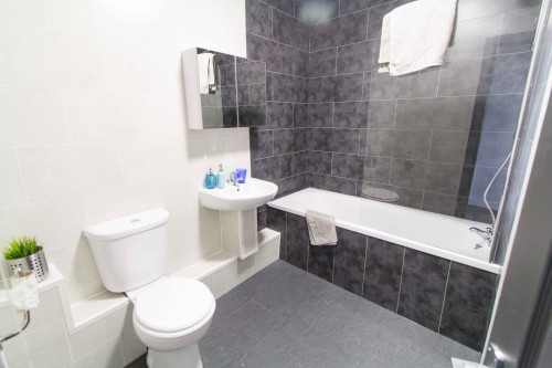 rentinc-hyde-park-terrace-ls6-1bj-leeds-158328770520231005055841AM