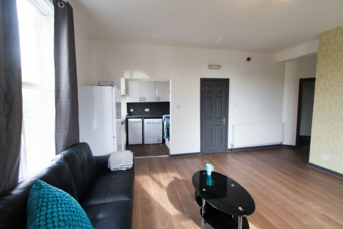 rentinc-hyde-park-terrace-ls6-1bj-leeds-84510570220231005055836AM