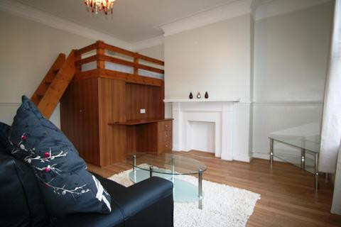  Flat 3, 207  -  Rentinc - HYDE PARK ROAD - LS6 1AH  - Gallery -  1