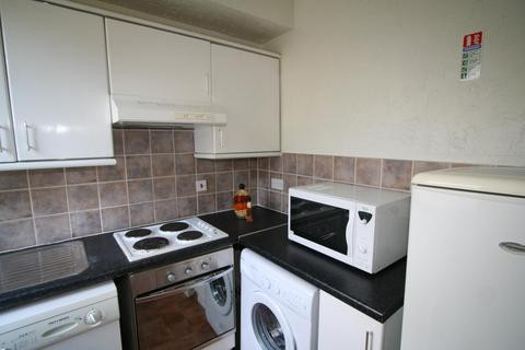 Flat 3, 207 - Rentinc - HYDE PARK ROAD - LS6 1AH - Gallery - 3