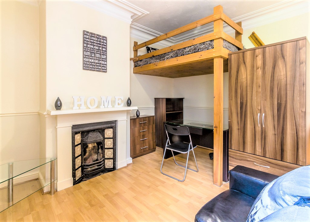  Flat 4, 227  -  Rentinc - HYDE PARK ROAD - LS6 1AH  - Gallery -  1