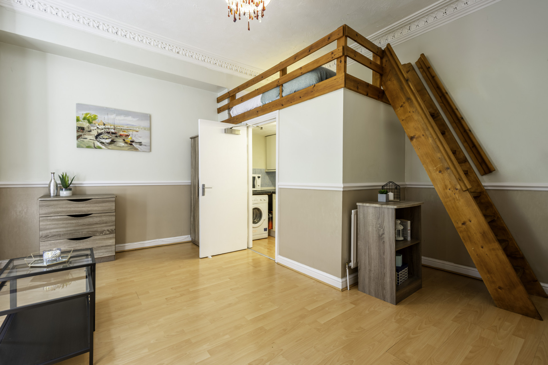 Flat 2, 229 - 1