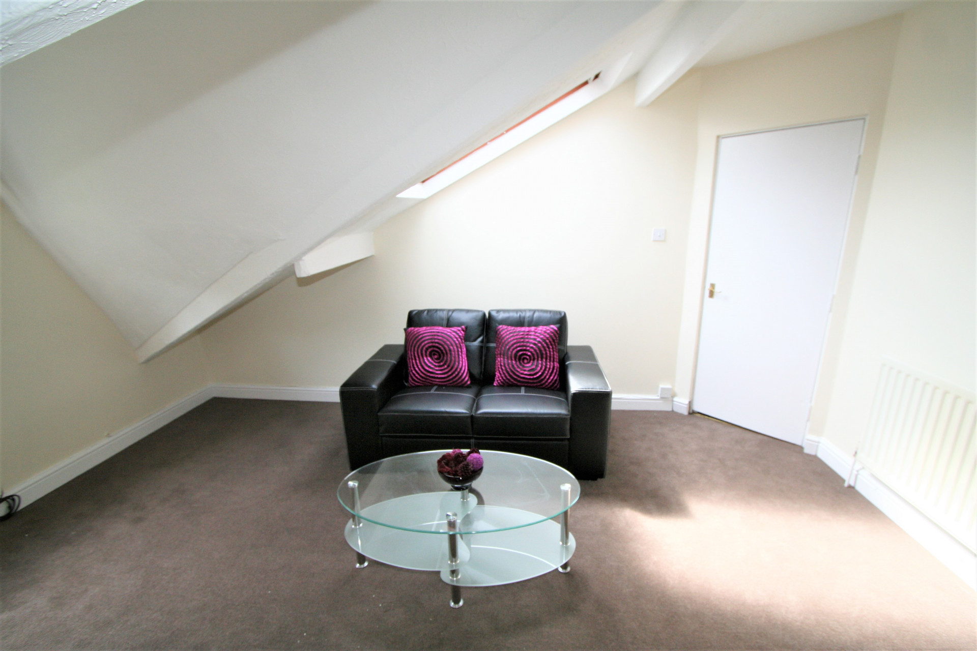  Flat 5, 207  -  Rentinc - HYDE PARK ROAD - LS6 1AH  - Gallery -  3