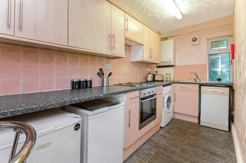 rentinc-stanmore-mount-ls4-2rh-leeds-146905380020231010051510AM