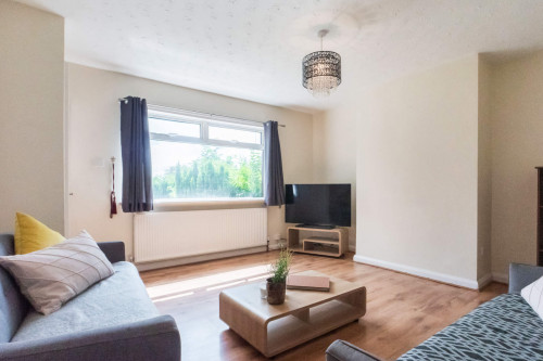 rentinc-stanmore-mount-ls4-2rh-leeds-43118451620230516075701AM