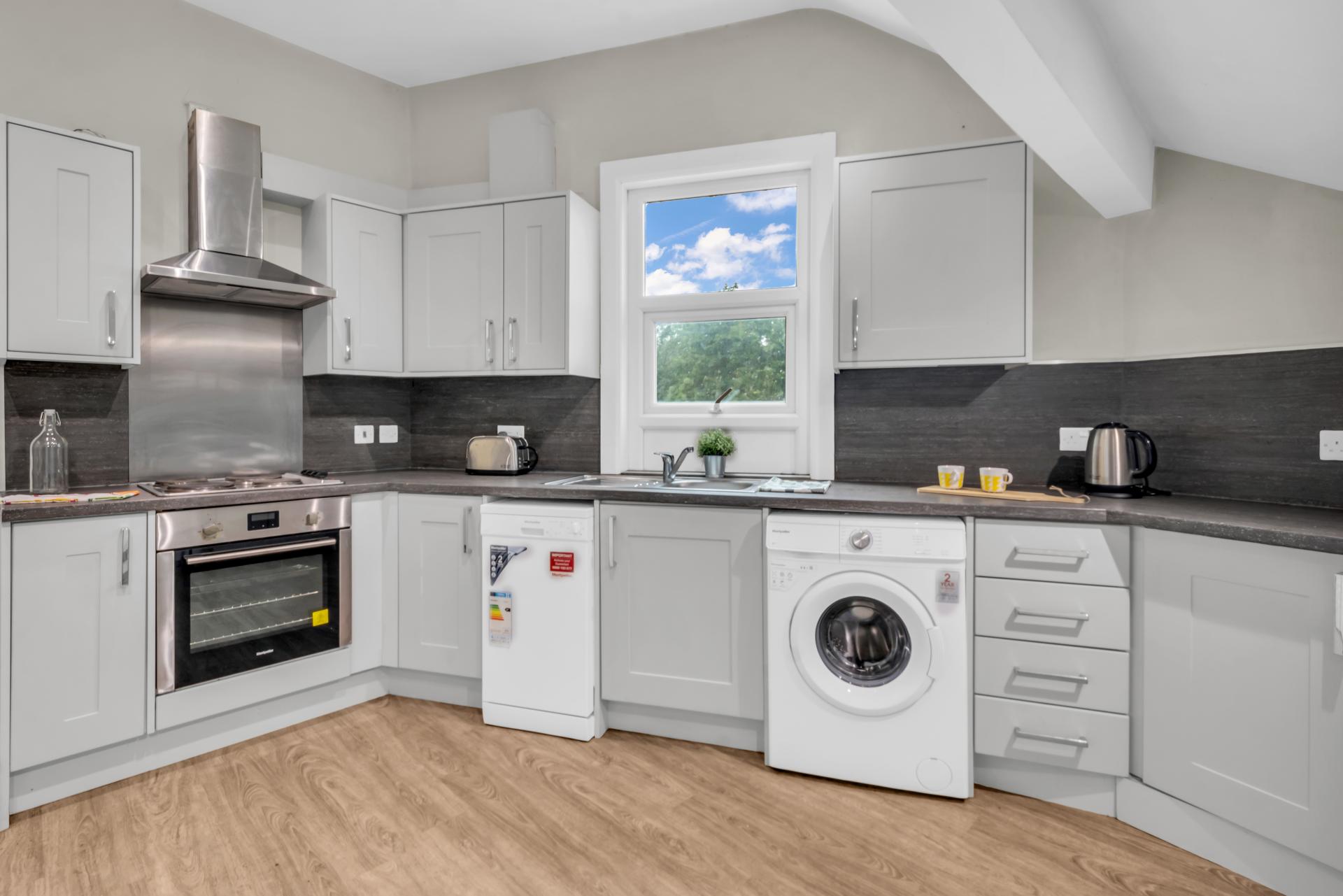  169a  -  Rentinc - CARDIGAN ROAD - LS6 1QL  - Gallery -  3