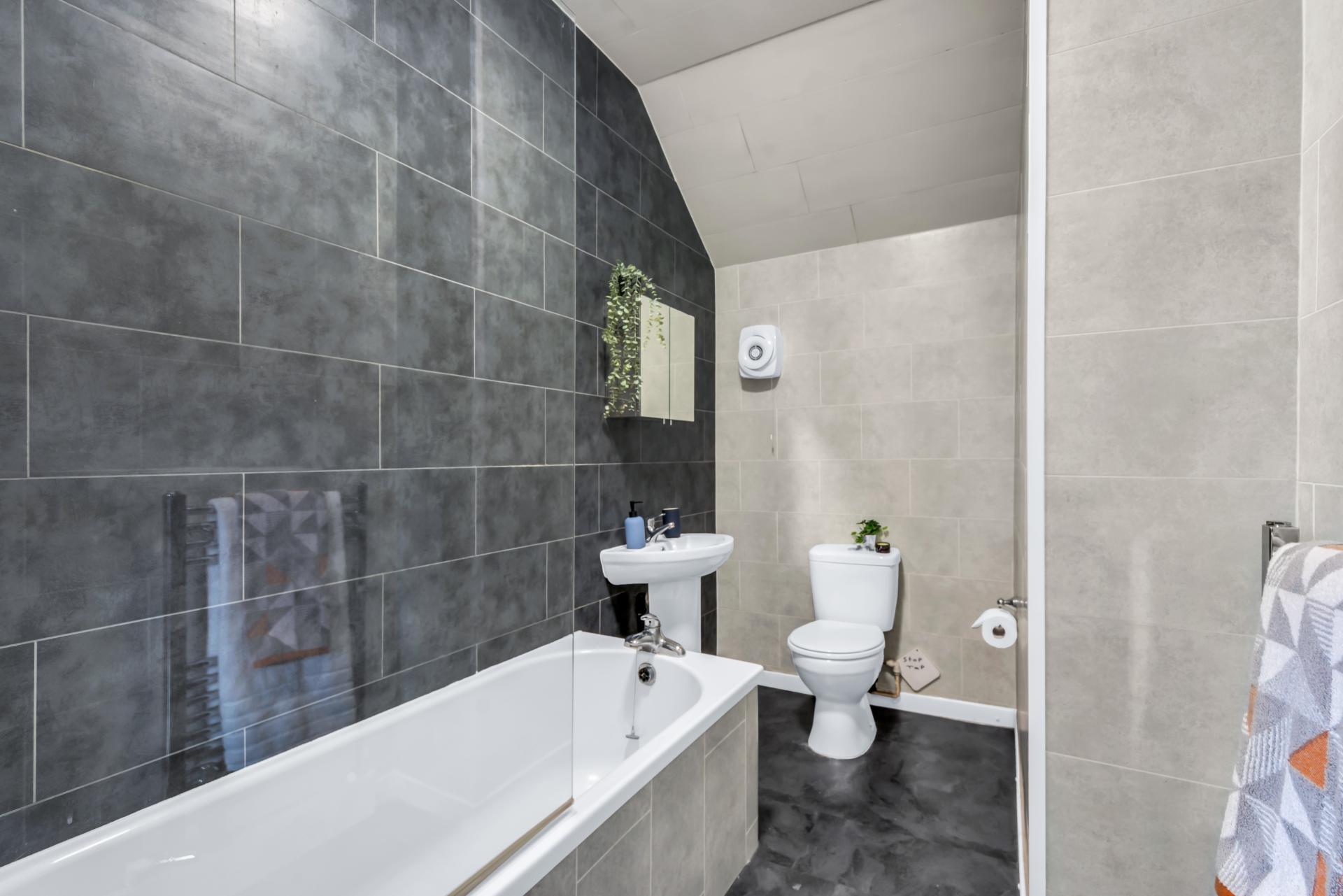  169a  -  Rentinc - CARDIGAN ROAD - LS6 1QL  - Gallery -  1