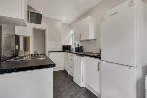 rentinc-bainbrigge-road-ls6-3ad-leeds-78792627820230718121324AM