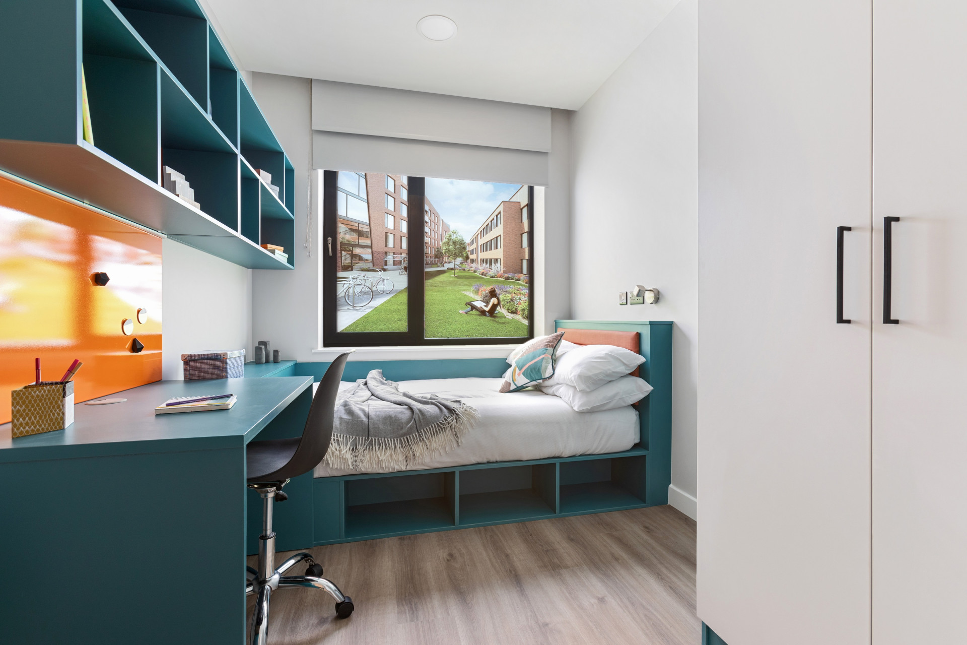Premium En Suite - Top Floor - 13