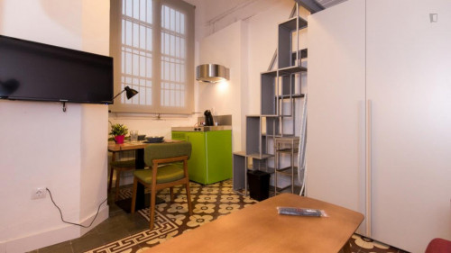 Studio, with outdoor area