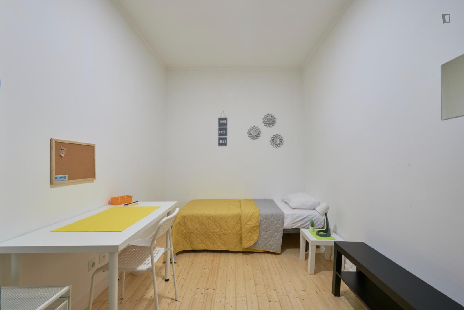  Smart Bedroom In A 9-Bedroom Apartment, Close To Parque Metro Station  -  Smart bedroom in a 9-Bedroom apartment, close to Parque metro station  - Gallery -  1