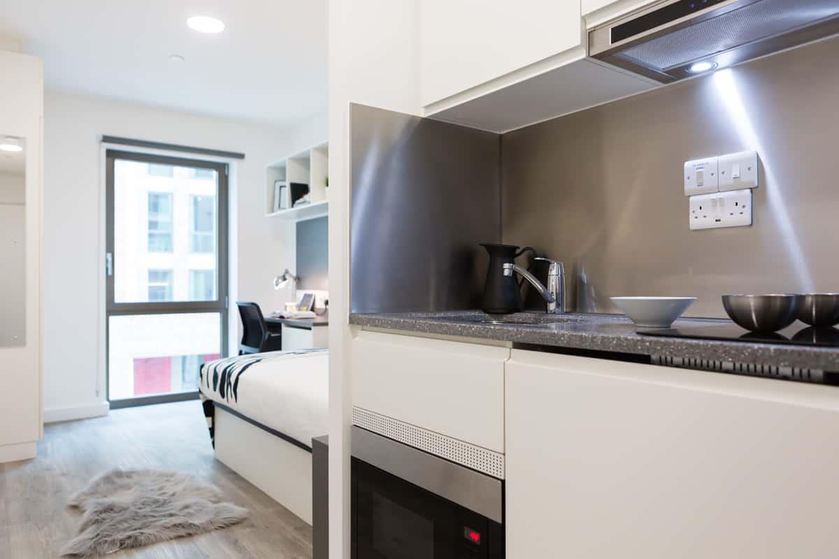  Silver Studio Lower Level  -  Highbury II Residence - Flexible Tenancies  - Gallery -  5