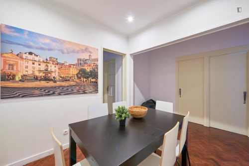 Attractive double bedroom near Fundação Calouste Gulbenkian - Gallery - 24
