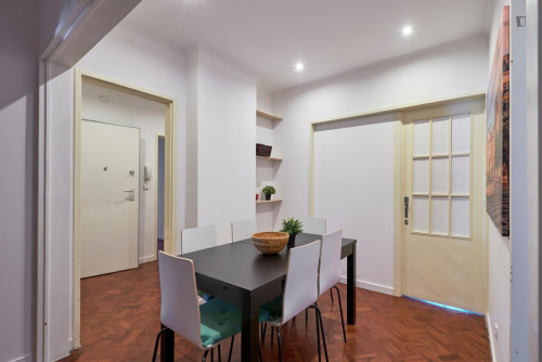 Attractive double bedroom near Fundação Calouste Gulbenkian - Gallery - 33