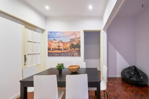 Attractive double bedroom near Fundação Calouste Gulbenkian - Gallery - 37