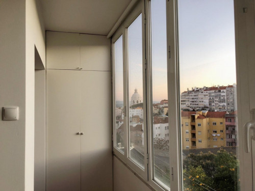 Stylish studio in Graça