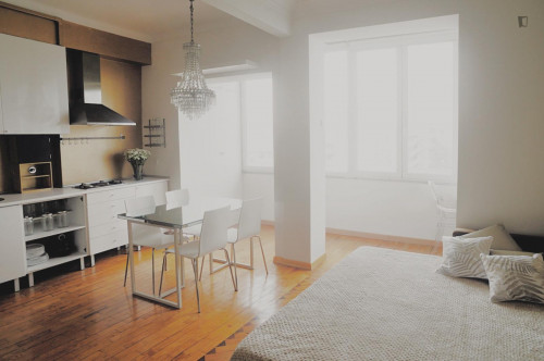Stylish studio in Graça - Gallery - 6