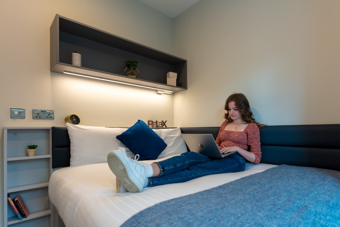  Classic En Suite (Upper Floor)  -  The Westwood  - Gallery -  1