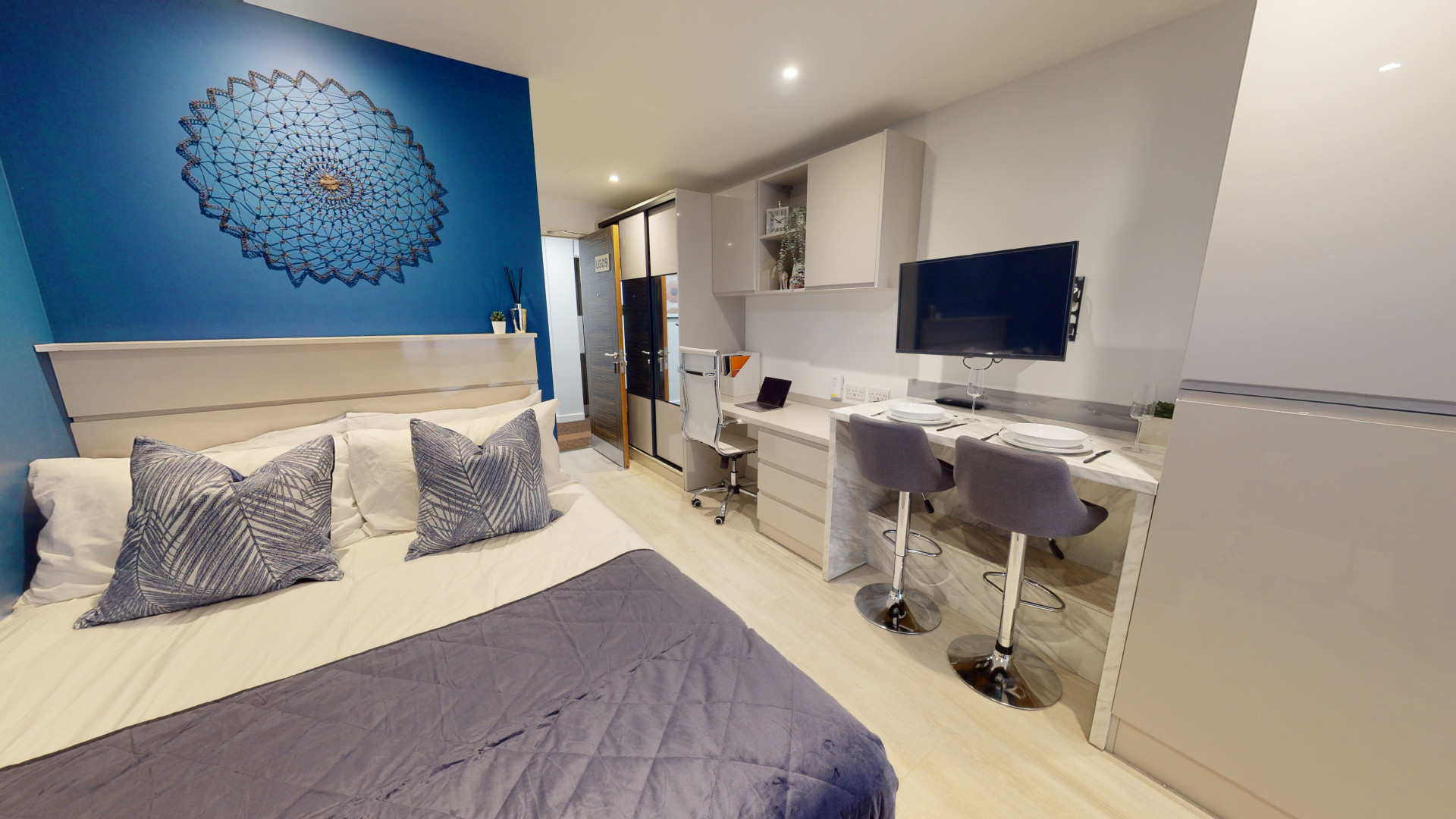  Premium Studio  -  79 Silver Street  - Gallery -  14