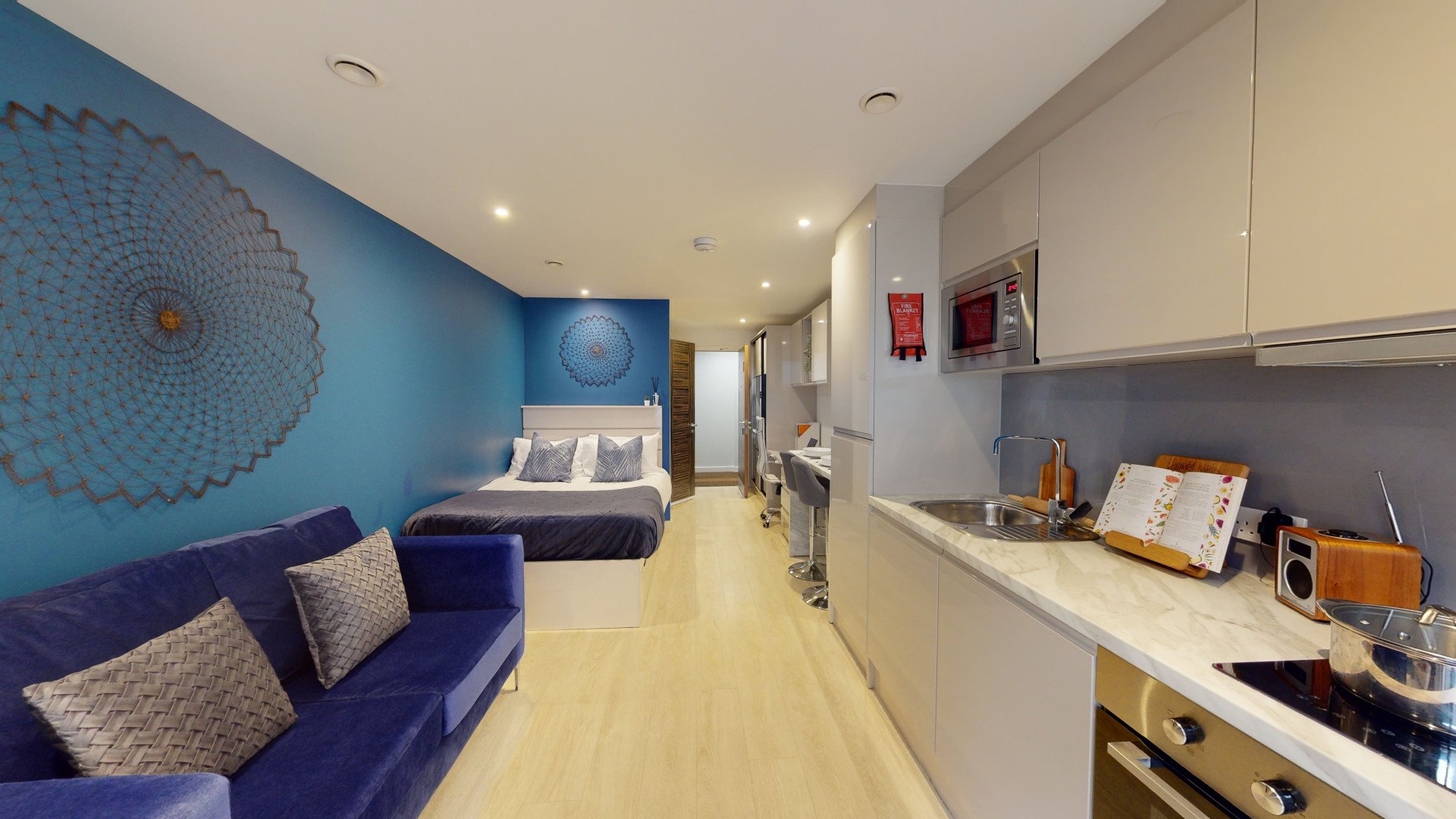  Premium Studio  -  79 Silver Street  - Gallery -  6